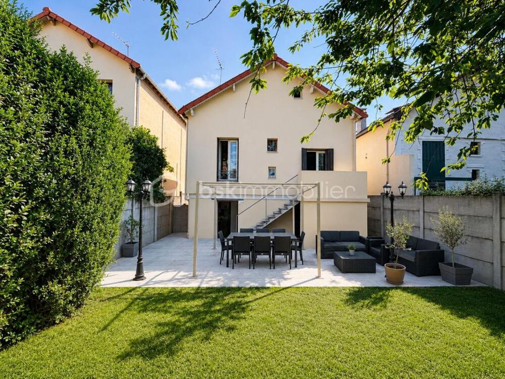 COUP DE COEUR À AULNAY-SOUS-BOIS  MAISON INDIVIDUELLE 3 CHAMBRES  GARAGE  JARDIN  GRANDE TERRASSE  À MOINS DE 10 MINUTES À P