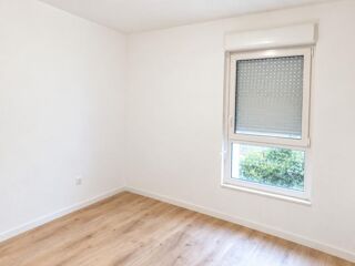  Appartement à louer 2 pièces 42 m²