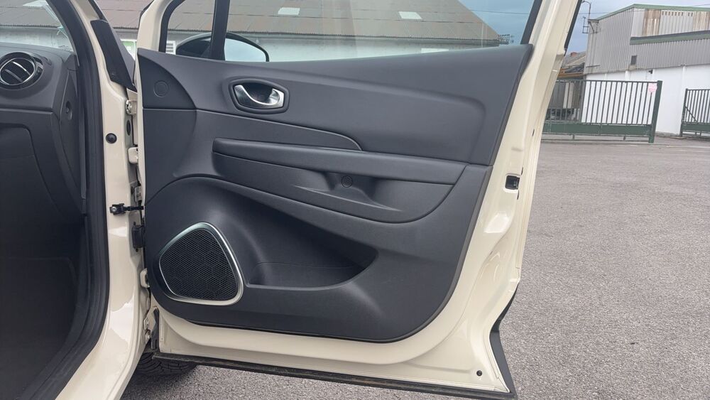 Captur 1.3 TCe 150 EDC Intens 2019 occasion 02500 Neuve Maison