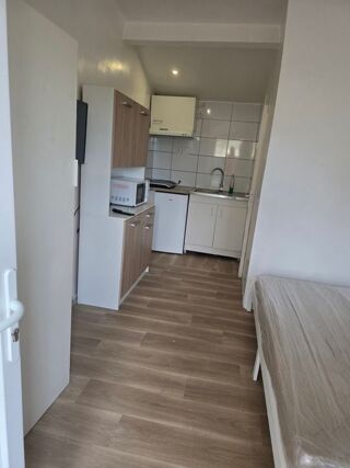  Appartement à louer 1 pièce 14 m²
