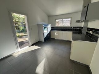  Maison à louer 6 pièces 110 m²