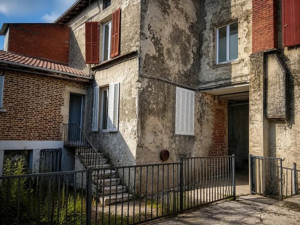 Maison 7 pièces 160 m² · à Brousseval · 160 m² · 81 000 €