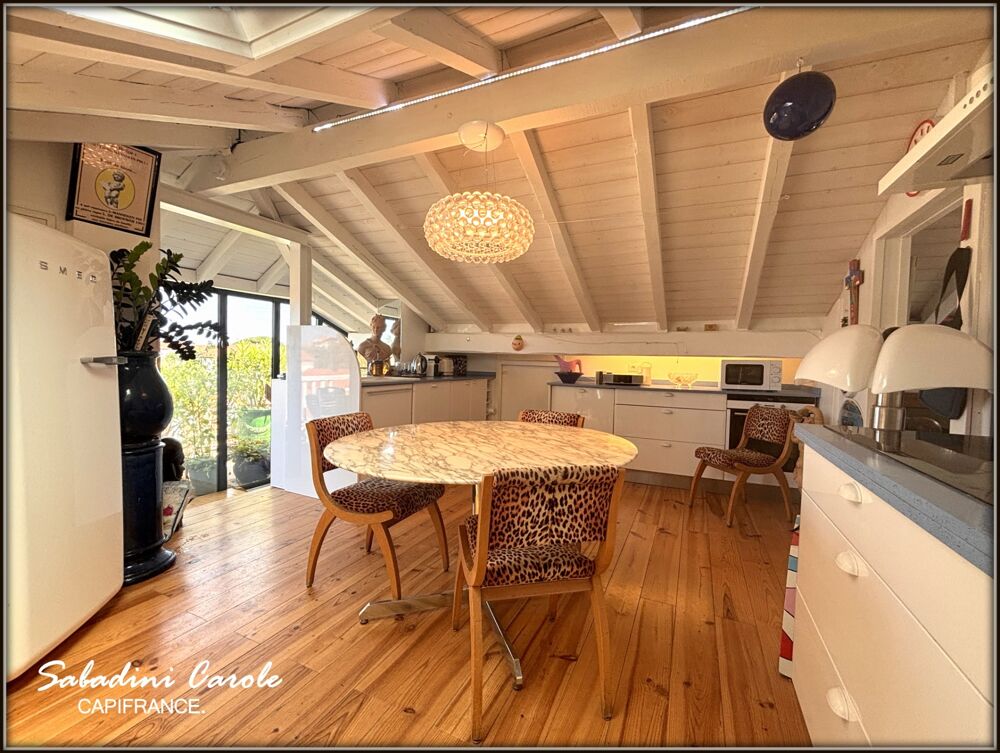 Biarritz Saint-Charles  T2 bis rénové avec terrasse
