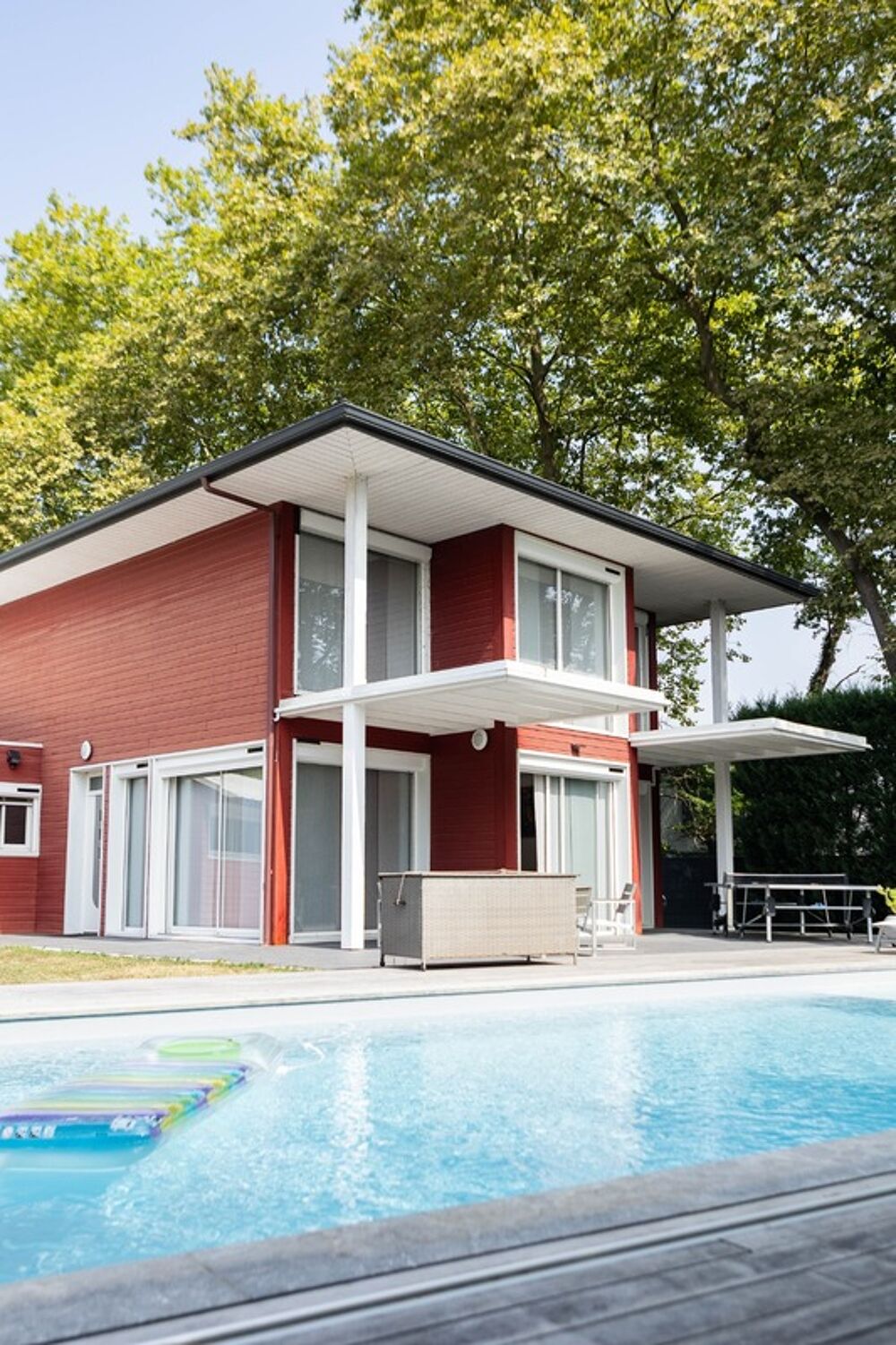 Vente Maison Maison d'exception, 220m², piscine, Pool house, 4 chambres, Triple Garage 90m², Terrain 1560m² sans vis-à-vis à Pau (64) Pau