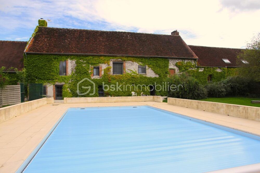 Rare. Domaine en pierre XIIe siècle, 5,5 ha, rivière, potentiel exceptionnel · Aube