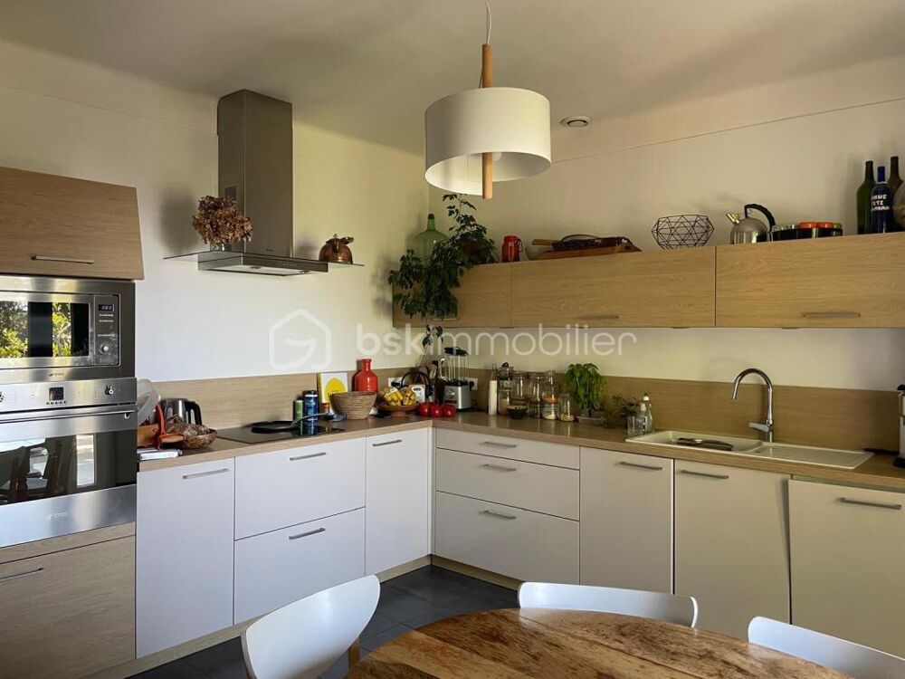 à vendre  Propriété/château Manosque (04100)