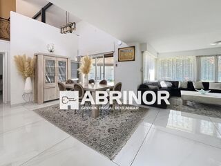  Maison � vendre 6 pi�ces 196 m�