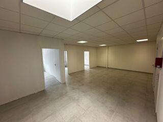   À vendre – Local d'activité de 200 m² à Saint-Pierre-en-Faucigny (74) Saint pierre en faucigny