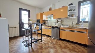  Maison à vendre 6 pièces 195 m²