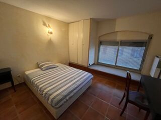  Appartement à louer 5 pièces 80 m² Avignon