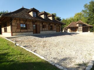  Propriété/château à vendre 8 pièces 202 m²