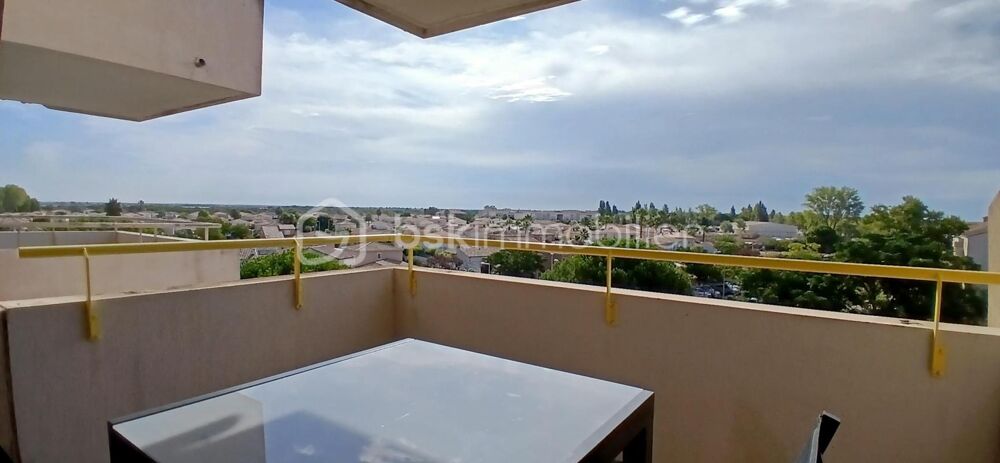 Appartement P2 avec vue dégagée  Secteur Salonique Port camargue plage sud