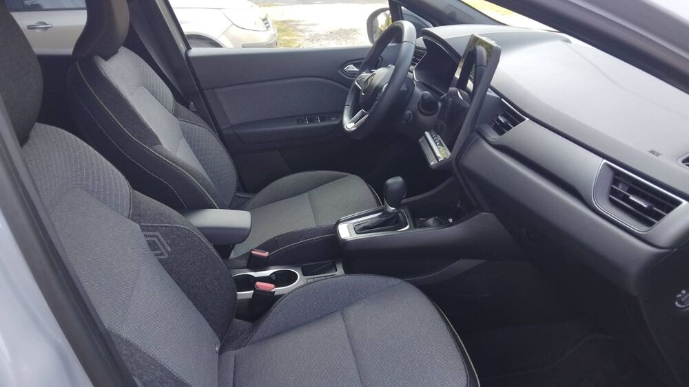 Captur 1.6 E-Tech 145 Hybrid EDC6 Techno - Premi&egrave;re main Entretien 2025 occasion 44420 Mesquer