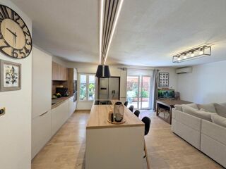  Appartement à vendre 3 pièces 66 m² Roquebrune sur argens