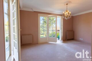  Propriété/château à vendre 11 pièces 367 m²