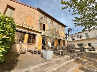  Immeuble à vendre 15 + pièces 316 m²