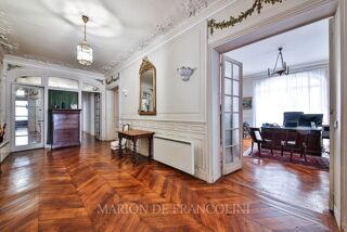 Appartement à vendre 6 pièces 196 m²