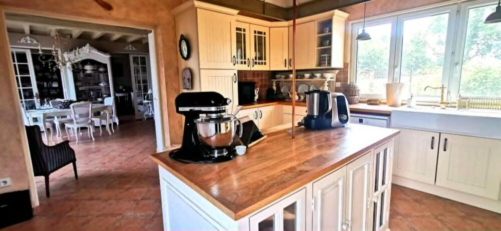 Vente Maison Maison de charme de 132 m² Secteur Crécy-en-Ponthieu Crecy en ponthieu