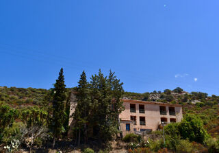  Immeuble � vendre 15 + pi�ces 920 m�