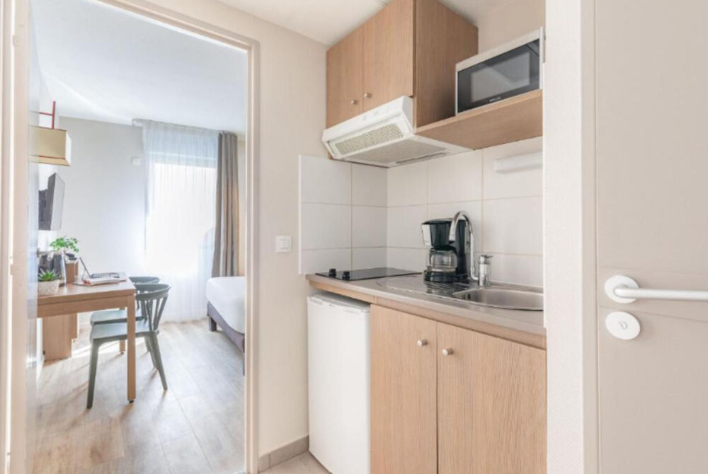 Hyper-Centre Valence (26), Bel Appartement en résidence de tourisme totalement rénovée, Statut LMNP