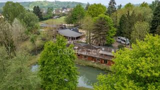  Propri�t�/ch�teau � vendre 15 + pi�ces 4000 m�