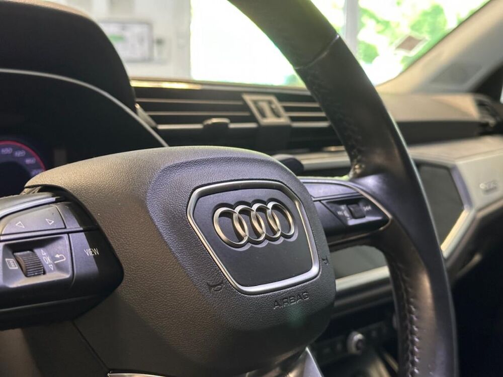 Q3 II 40 TFSI 190 DESIGN LUXE QUATTRO S tronic 7 2019 occasion 78240 Chambourcy