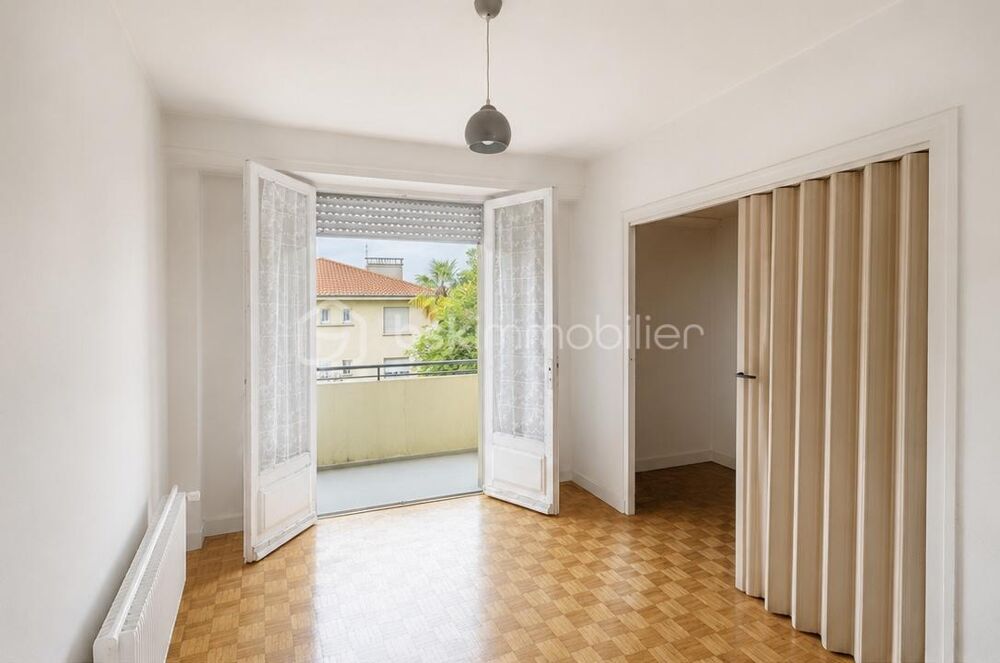 ? À VENDRE  T2 avec grand balcon  Idéal investisseur