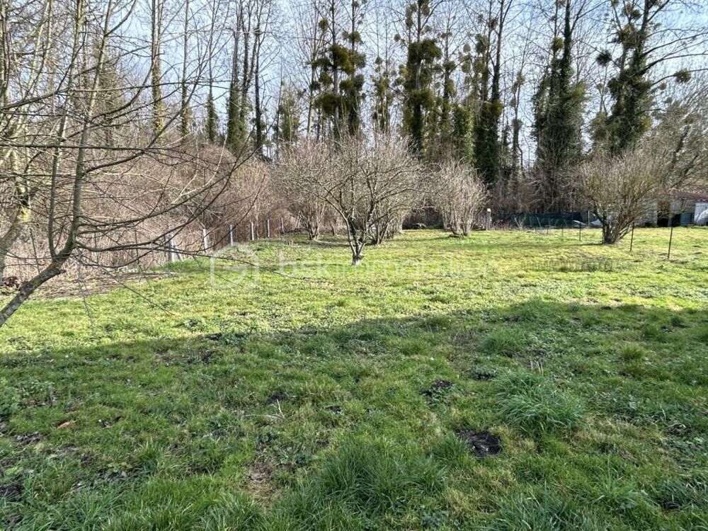 Vente Terrain Terrain a bâtir, libre constructeur de 682 m² avec 16 mètres de façade! Longueville