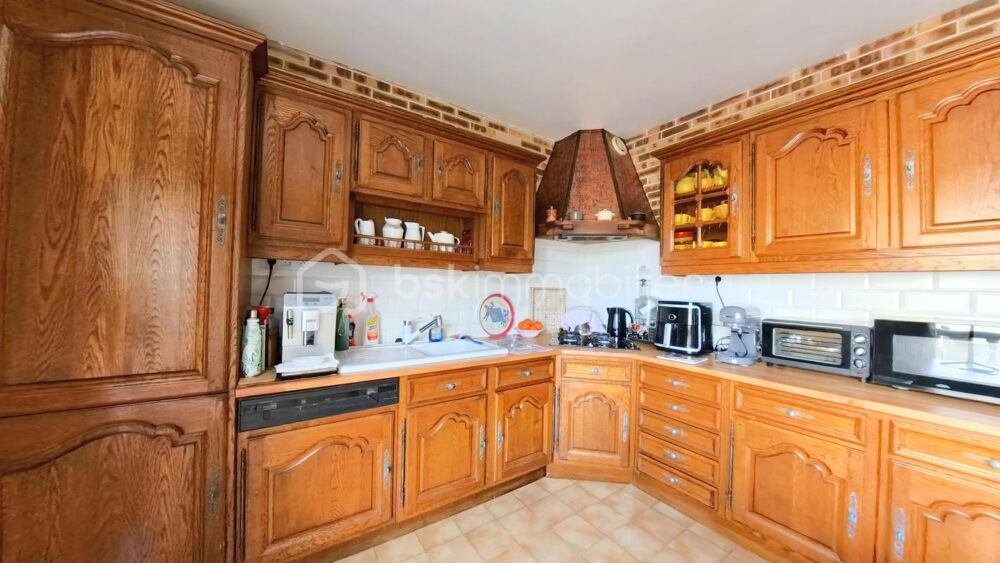 Vente Maison Maison familiale rustique avec grand sous-sol et garage – Livry-Gargan Livry gargan
