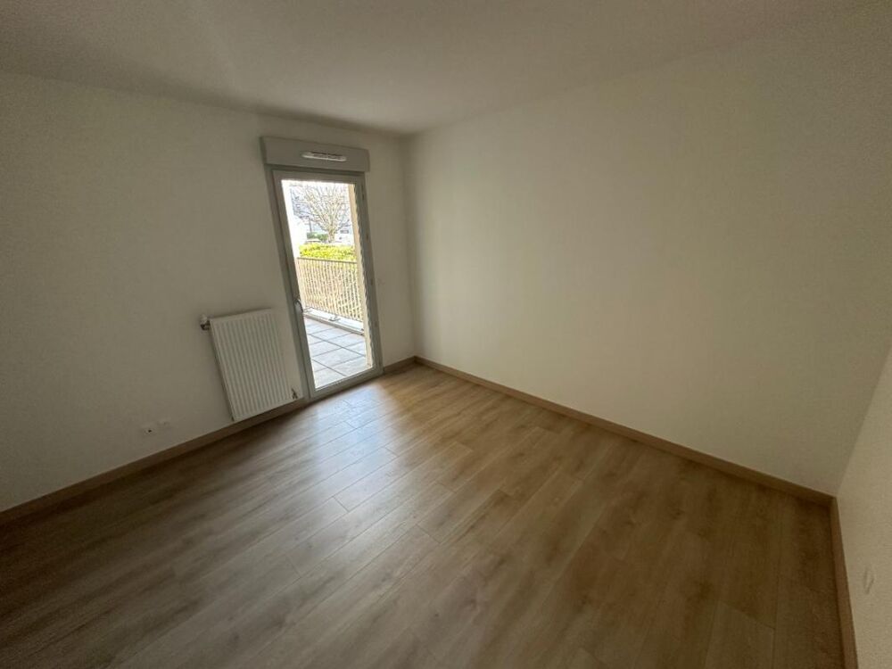 Location Appartement T2 avec loggia et parking à VILLEFONTAINE Villefontaine