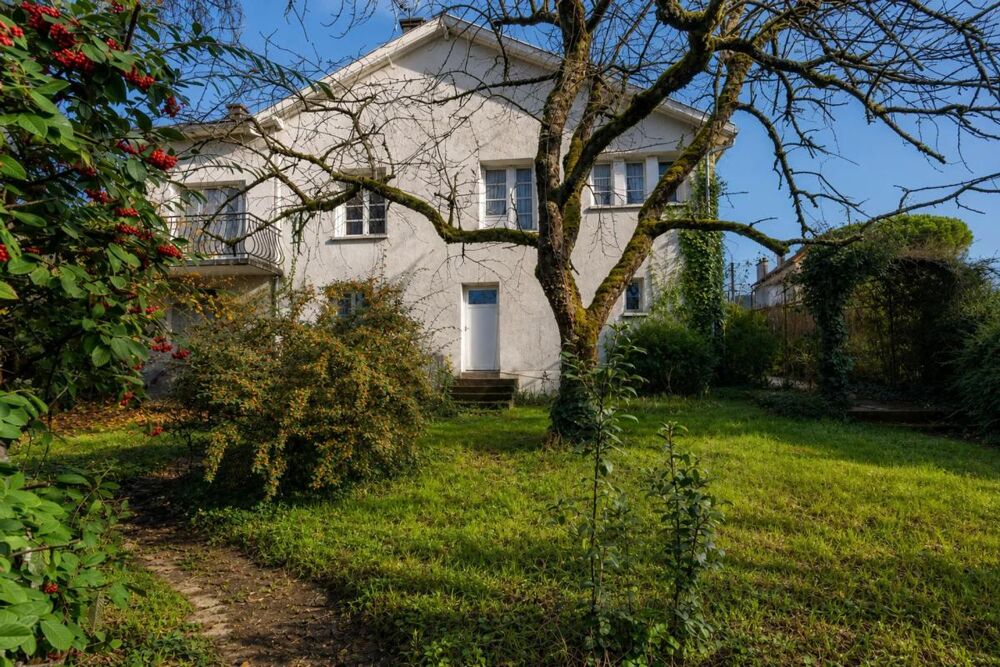 Vente Maison Maison de 195m² en vente à Poitiers Dunes/Dolmen Poitiers