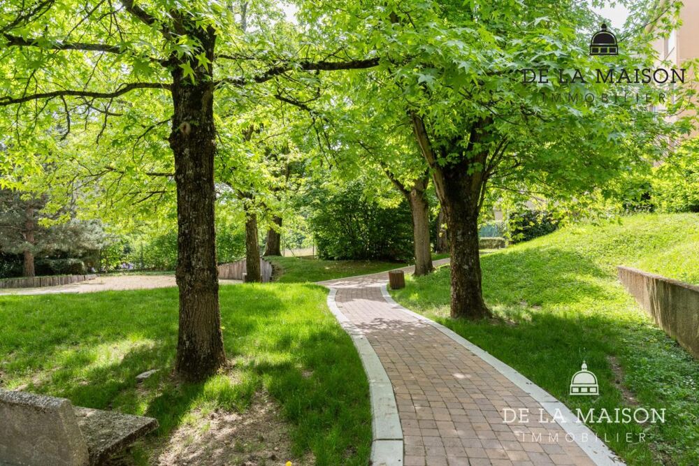 Vente Appartement Grand T2 avec Terrasse & garage dans un Parc Lyon 5