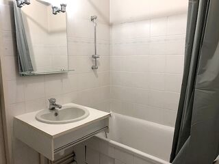  Appartement à louer 2 pièces 34 m²