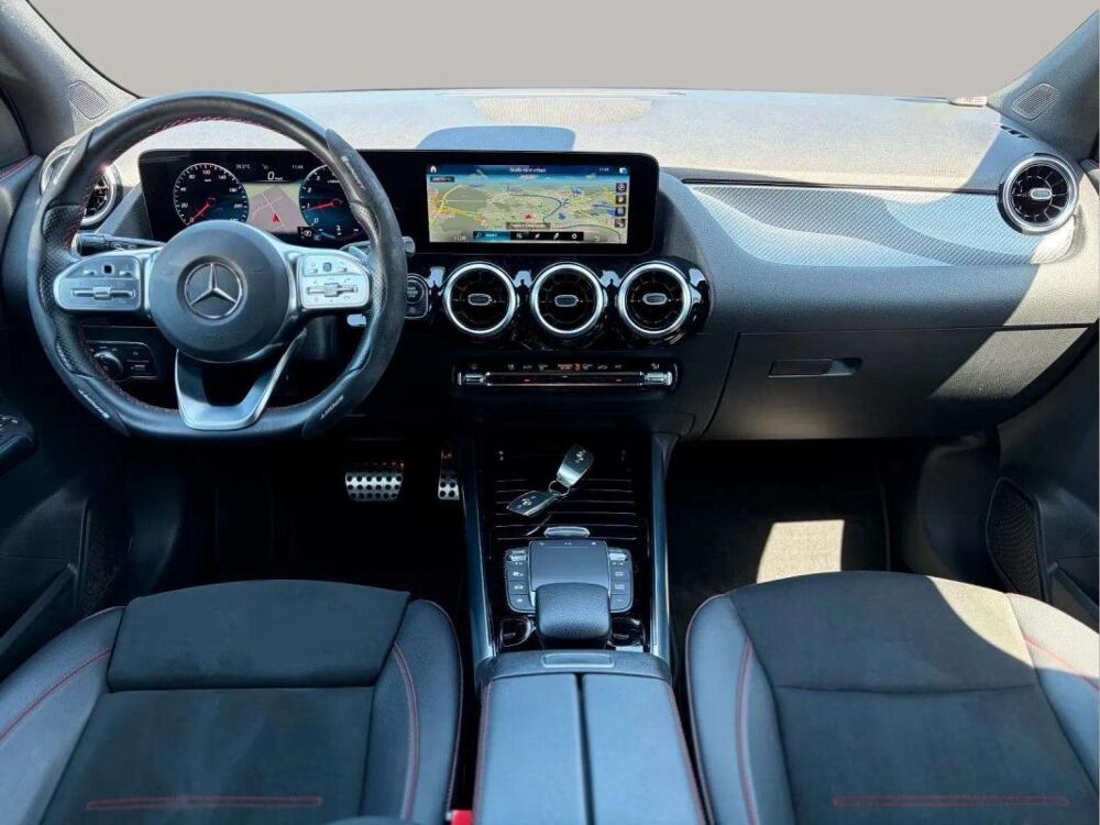 Classe GLA 200 AMG LINE 163ch • Carplay Si&egrave;ges chauffants Attache remor 2022 occasion 33600 Pessac