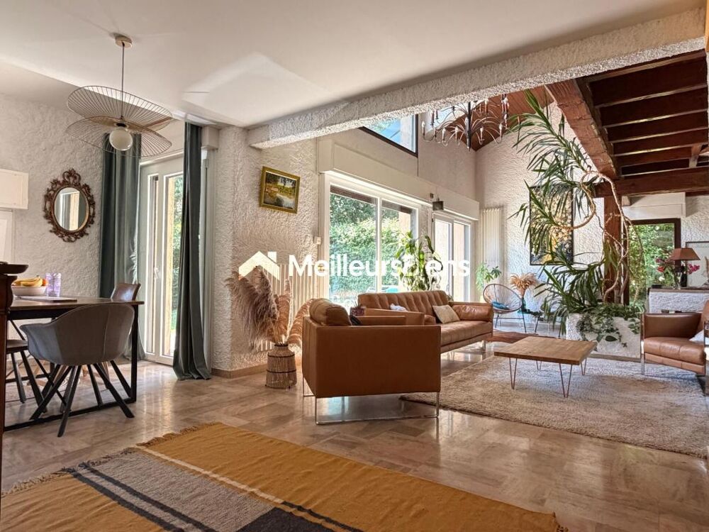 Superbe saison d'architecte 184 m² à Belfort sur terrain de 8 ares