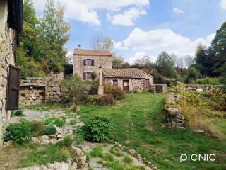 Vente Maison Ferme en pierre du 19 ème siècle Chastanier 283 m2 habitables Chastanier