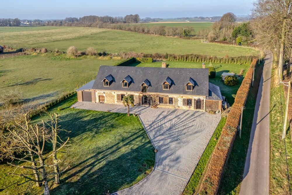 Vente Maison briques et silex sur terrain plat, 281 m2 6-7 chambres / beaux volumes de vie Etretat