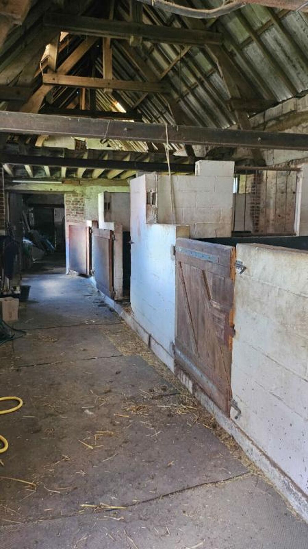 Vente Maison Corps de ferme Complet  avec dépendances et Box : 7 pièce(s) 174 m2 Ribecourt dreslincourt