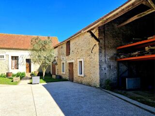  Propriété/château à vendre 9 pièces 200 m²