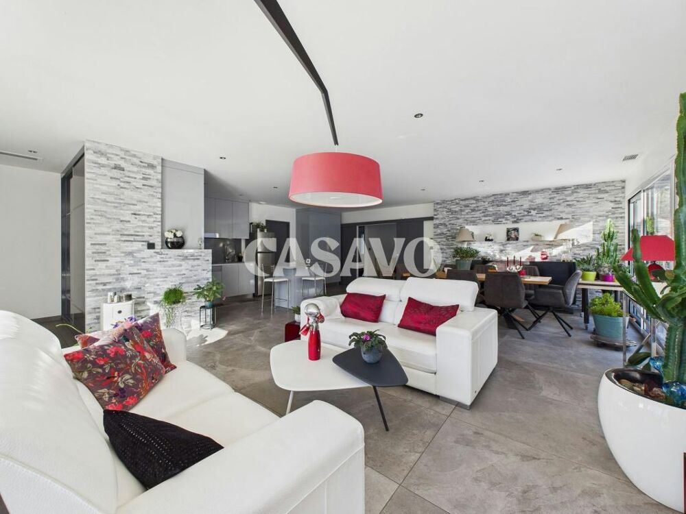Vente Maison 4 pièces de 136m² - 33370 Yvrac