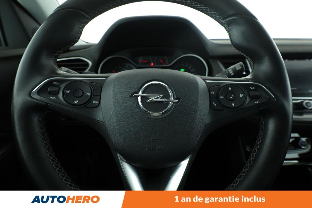Grandland x 1.6 Hybrid Elite Auto 225 ch 2020 occasion 92130 Issy-les-Moulineaux
