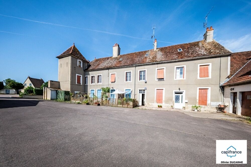 Appartement à vendre 5 pièces ARNAY LE DUC (21) de 94 m² avec garage, place de parking et grand grenier