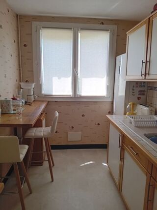  Appartement à louer 3 pièces 68 m²