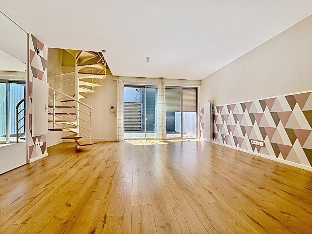 Appartement en Duplex de 70m2 , 2 chambres,,terrasse dans résidence sécurisée avec places de parking