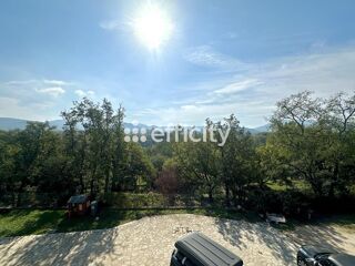  Villa � vendre 9 pi�ces 230 m�