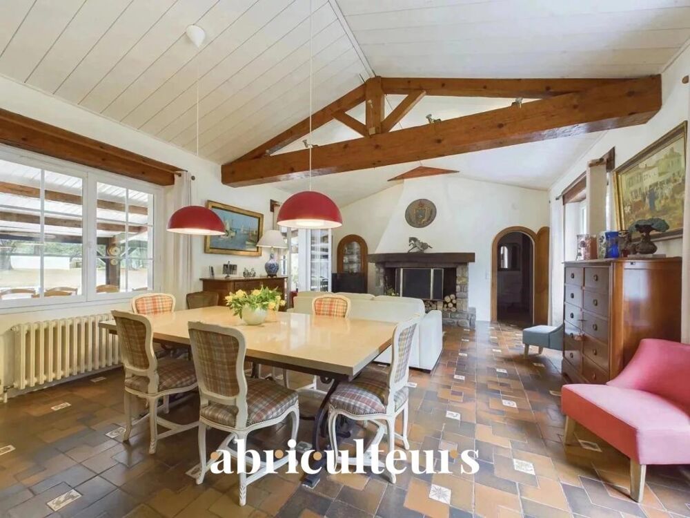 Grande villa de 200m² en front de mer - Très belle parcelle aux multiples possibilités en vente à L'Épine (85740)