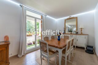  Appartement à vendre 6 pièces 130 m²