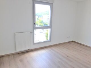  Appartement � louer 4 pi�ces 76 m�