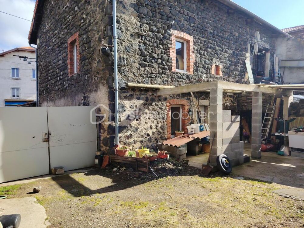 Ensemble de deux Bâtiments, sur RN88, 3Pièces secteur COSTAROS 43490 Haute -Loire