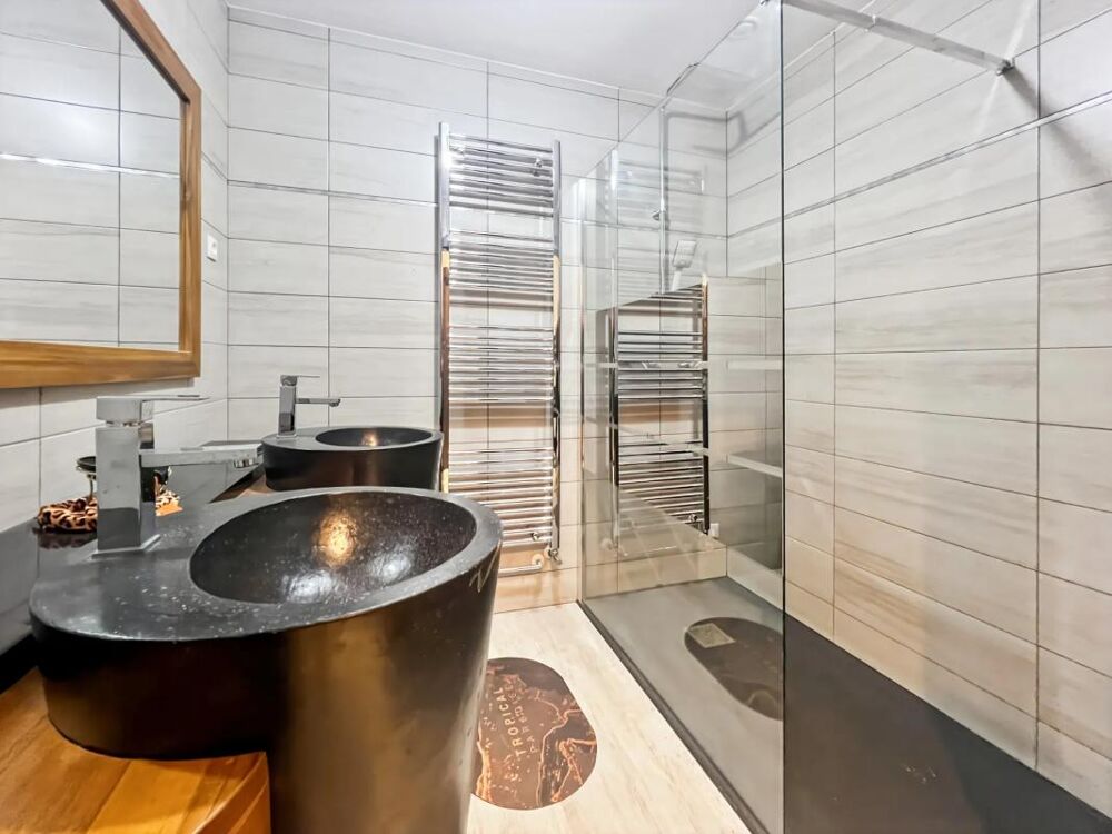 � vendre  Propri�t�/ch�teau Clermont-Ferrand (63000)